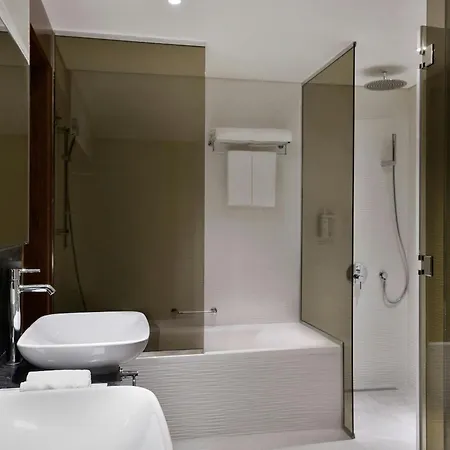 The First Collection Waterfront, Dubai, A Tribute Portfolio Hotel-3