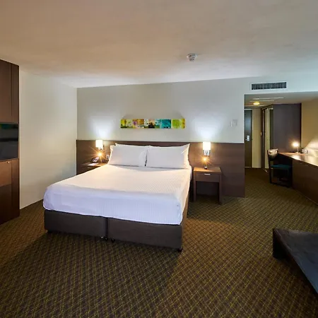 Cairns Harbourside Hotel-3