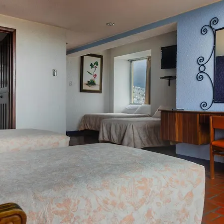 Hotel Savoy Inn-2
