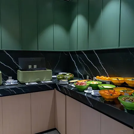 Rose Plaza Hotel Al Barsha-3