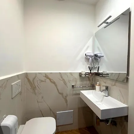 Ihh Collection - Eden Luxury Roma-2