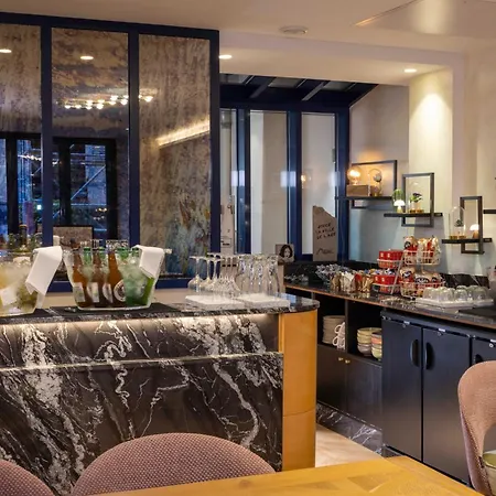 Hotel Des Arts Montmartre-3