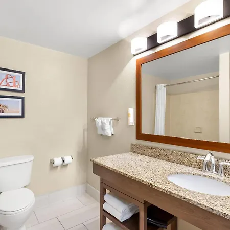 Comfort Suites Near Universal Orlando Resort-3