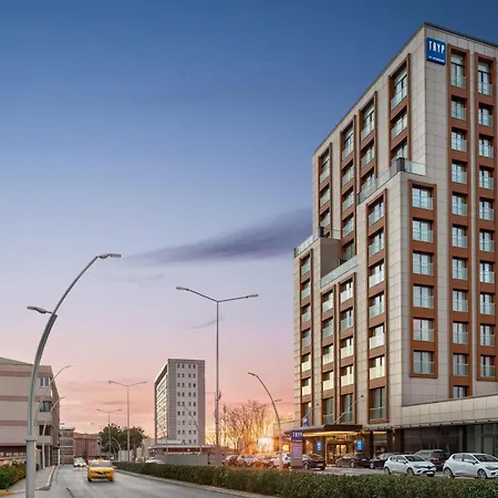 Tryp By Wyndham Istanbul Topkapi-2