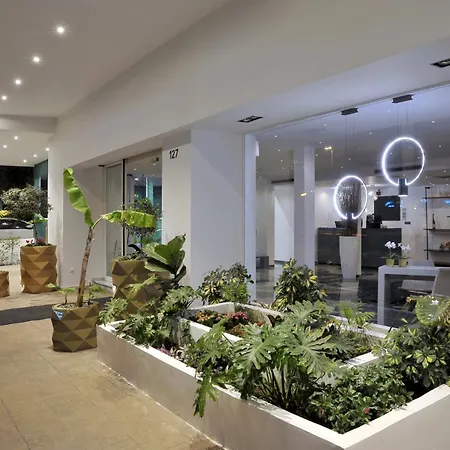Athenaeum Smart Hotel-3