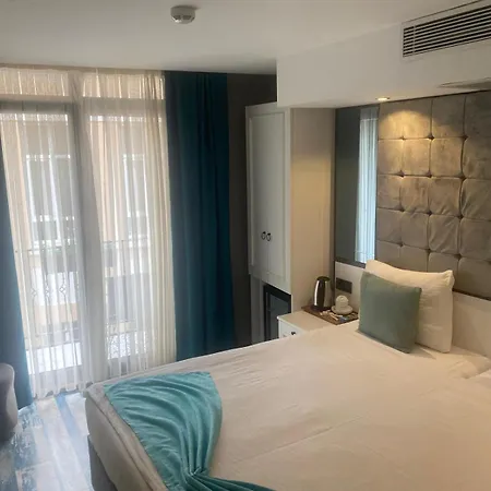 Hotel Blue Ottoman-2