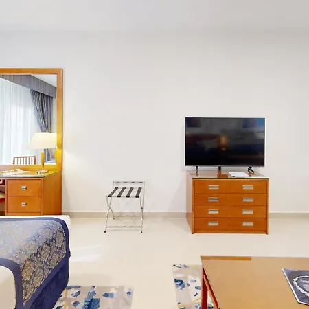 Golden Sands Hotel Apartments-2