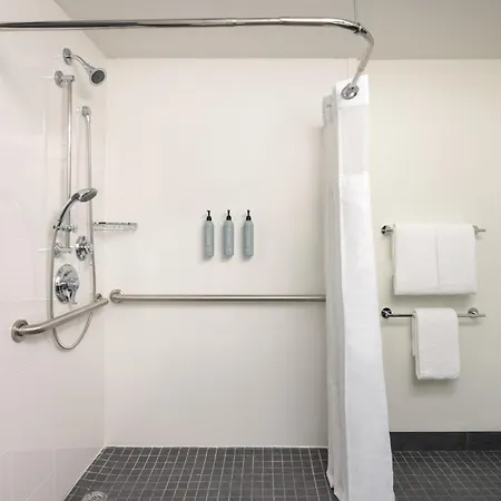 Courtyard By Marriott Across Universal Orlando-3