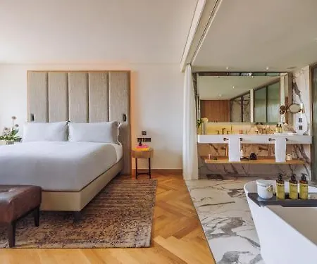 Me By Melia Lisbon-2