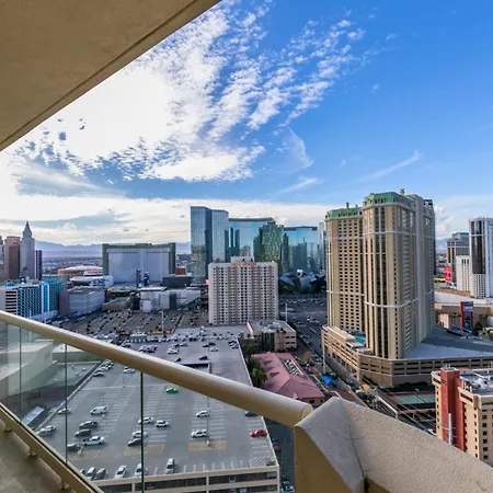 Mgm Signature Deluxe Balcony Strip View Suite-2