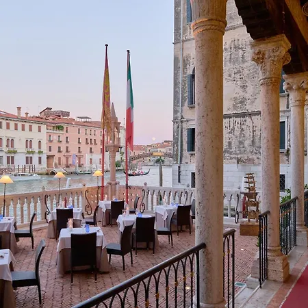 Hotel Palazzo Stern-3