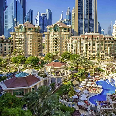Swissotel Al Murooj Dubai-2