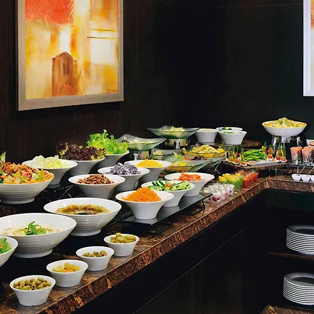 Moevenpick Hotel Apartments Al Mamzar Dubai-3