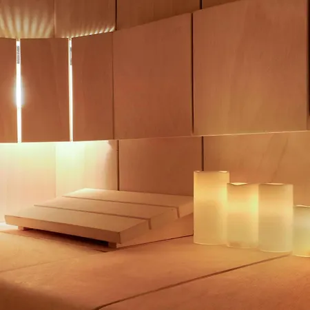 Adagio Premium The Palm-3