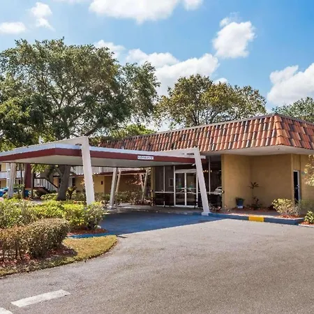 Baymont By Wyndham Sarasota-2