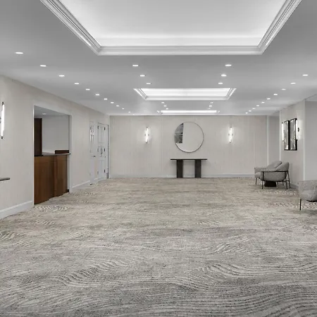 Doubletree By Hilton Philadelphia Airport-3