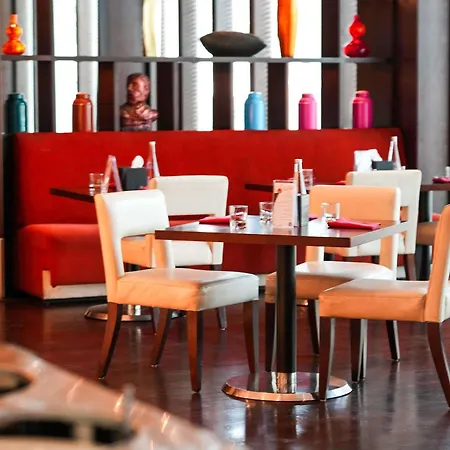 Moevenpick Grand Al Bustan-3