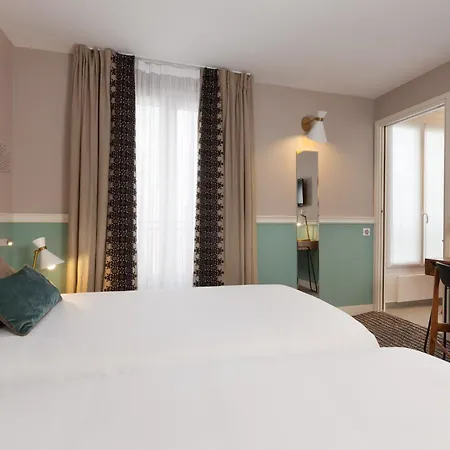 Hotel Des 3 Poussins-2