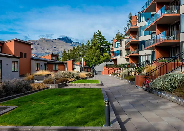 Oaks Queenstown Shores Resort