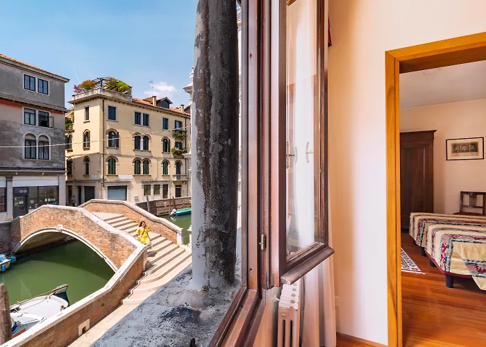 Palazzo Schiavoni Residenza D'Epoca & Suite-Apartments Venice
