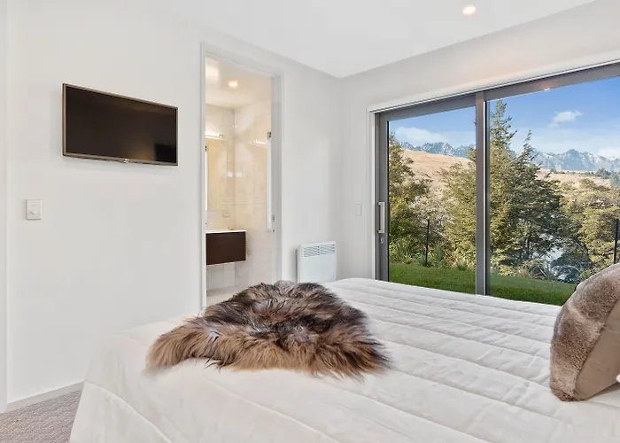 The Rees Hotel & Luxury Apartments Queenstown