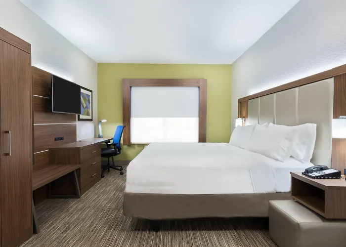 Holiday Inn Express & Suites - Columbus Airport East By Ihg