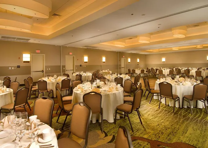 Doubletree By Hilton Dulles Airport-Sterling Hotel