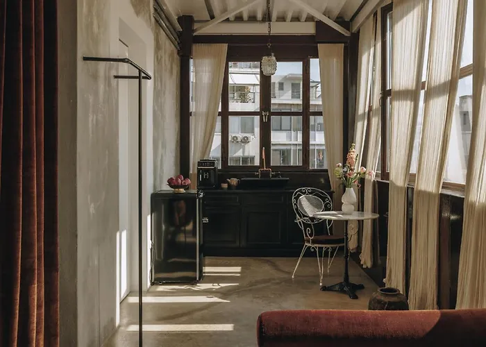 Mona Athens Hotel