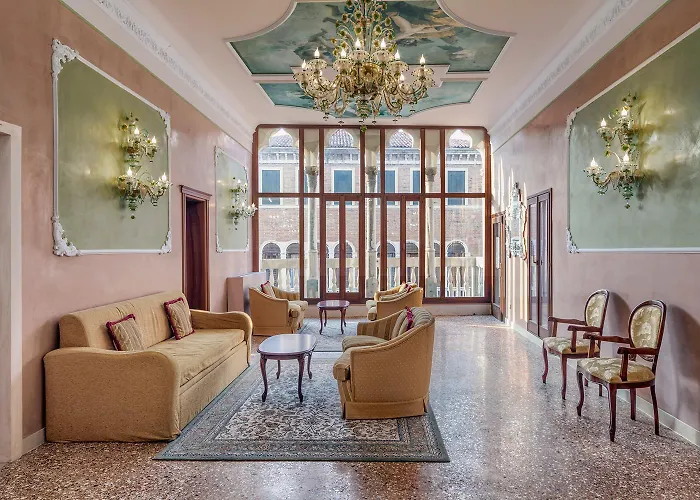 Hotel Pausania Venice