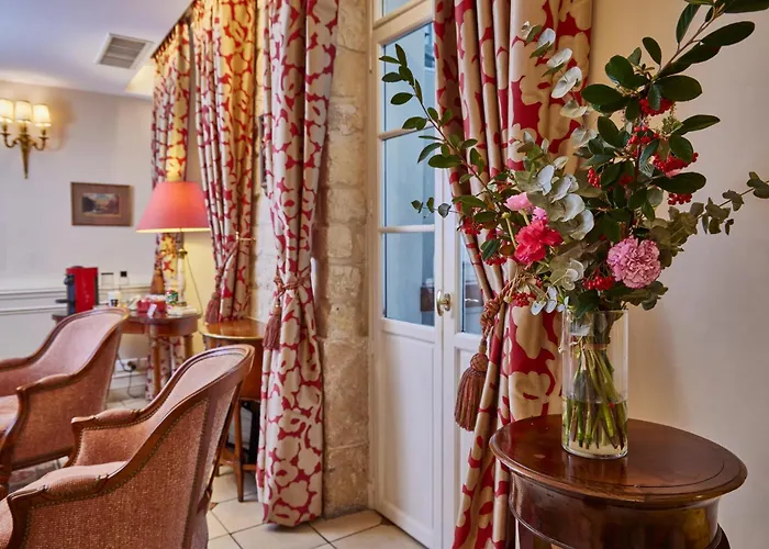Le Relais Montmartre Hotel Paris