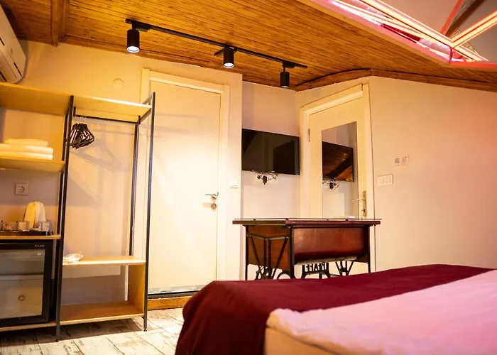 Hot Budget Ortakoy Istanbul
