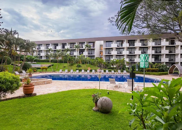 Irazu Hotel & Studios San Jose 