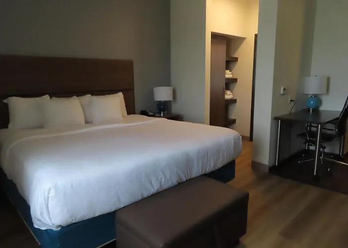 Mainstay Suites Denver International Airport