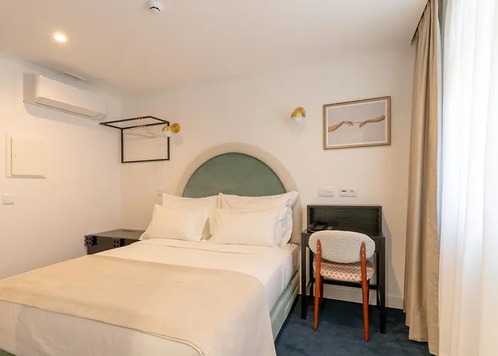 Westlight Lisboa Madalena Hotel