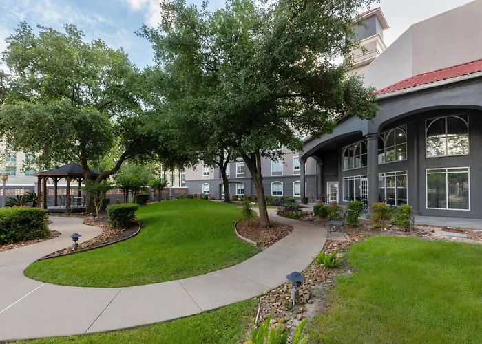 La Quinta Inn & Suites By Wyndham Houston Bush Iah South