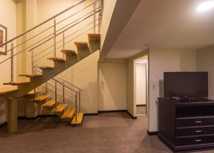 Urban Green Hotel & Suites San Jose 