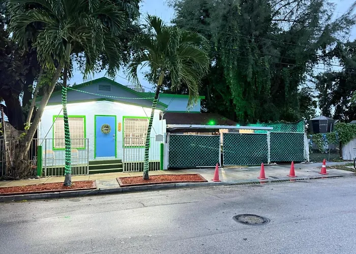 Oqp Vacations Hostel Miami