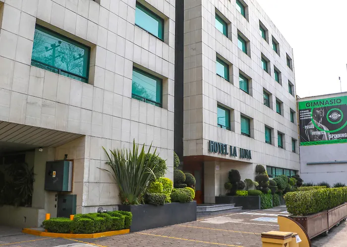 Hotel La Luna Mexico City