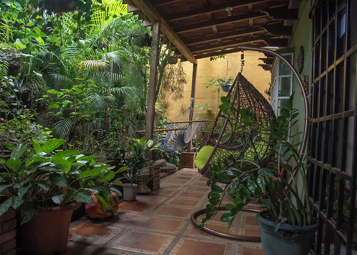 Gardens House, Airport Juan Santamaria, Alajuela, San Jose Hostel