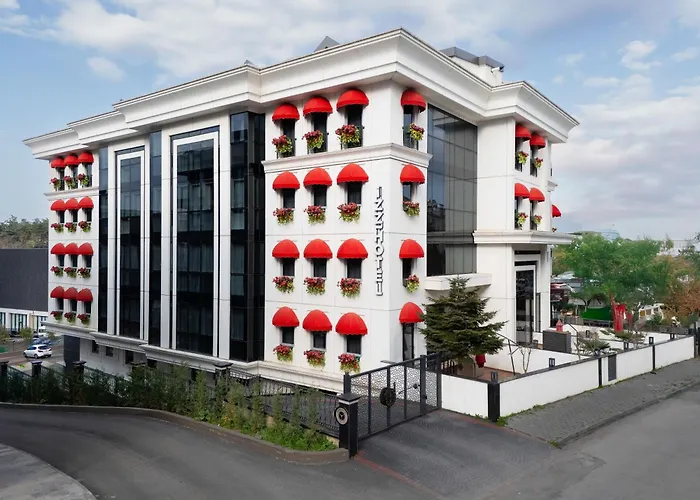 Izz Hotel Kosuyolu Istanbul