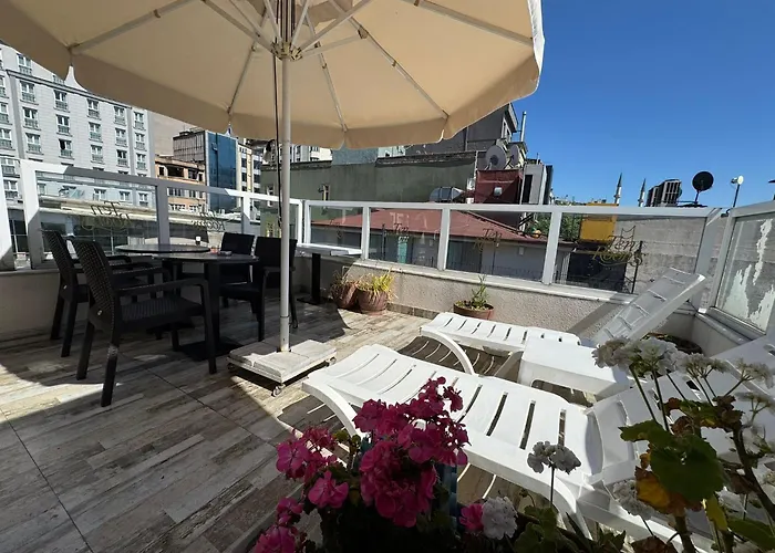 Ten Rooms Istanbul Hotel (Adults Only)