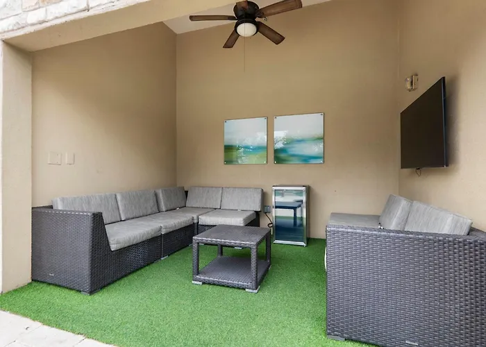 Holiday Inn Express Hotel & Suites Austin Nw - Arboretum Area By Ihg