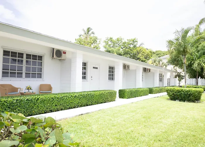 Silk Cotton Villas Nassau