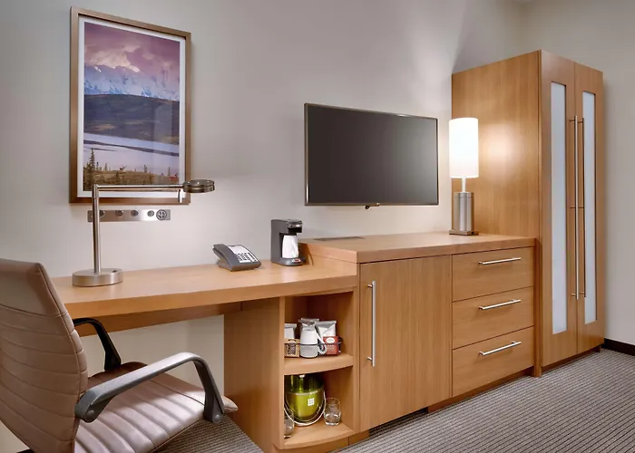 Hyatt Place Anchorage-Midtown