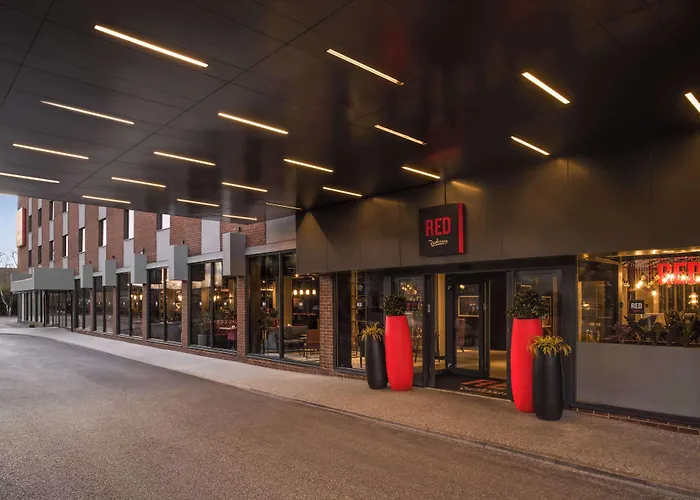 Radisson Red London Gatwick Airport Hotel Crawley 