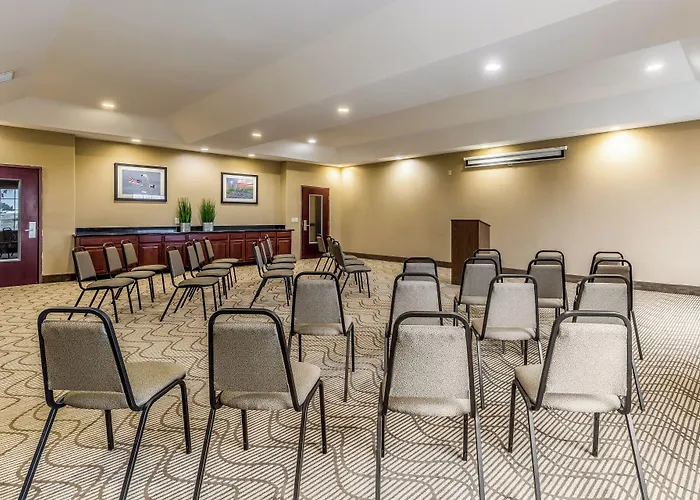Comfort Suites Galveston Cruise Port Area - Beachside