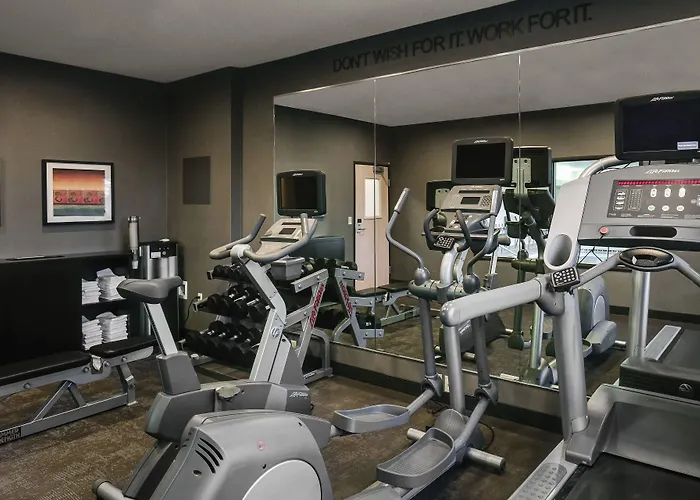 Fairfield Inn & Suites Kansas City Airport