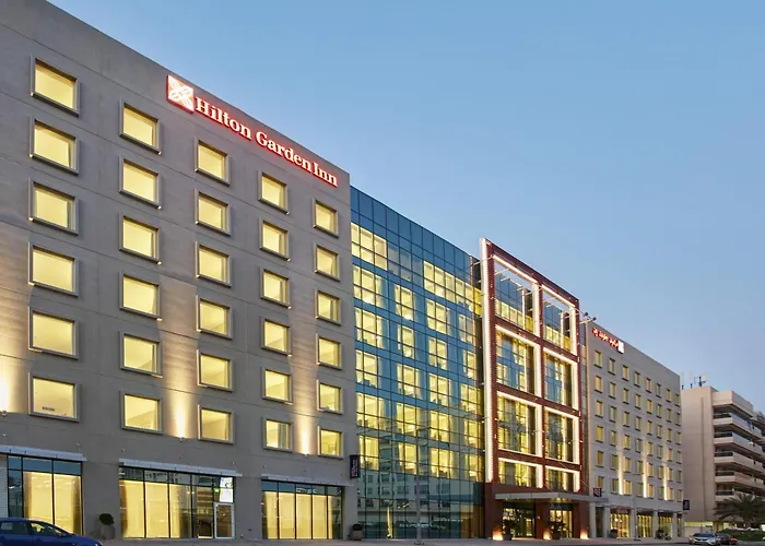 Hilton Garden Inn Dubai, Mall Avenue