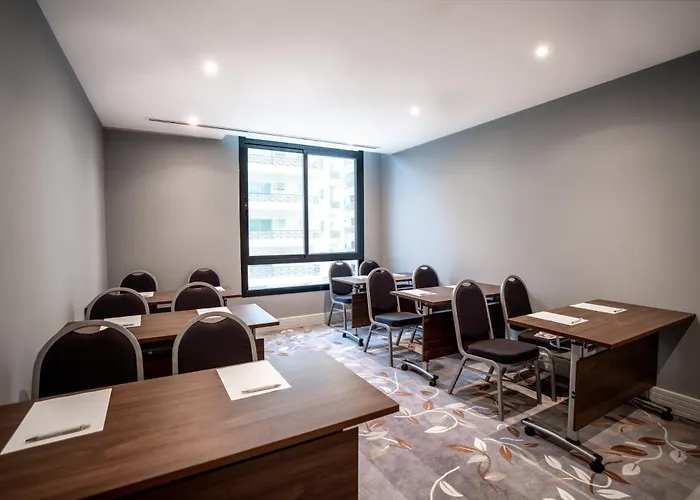Sherao Hotel Doha - Next To National Museum Of Qatar & Metro - فندق شراعوة الدوحة - بجانب متحف قطر الوطني ومحطة المترو