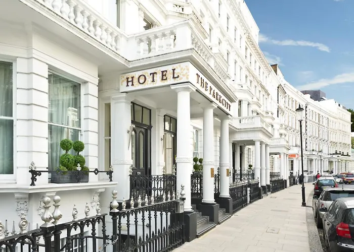 The Park City Grand Plaza Kensington Hotel London